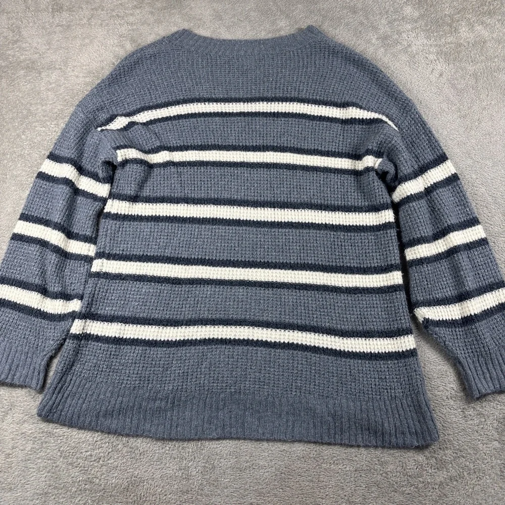 American Eagle V-Neck Sweater Striped Oversized‎ Soft Sweater Size Small